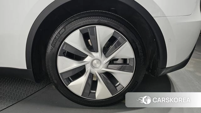 Tesla Model Y id 5040842 из Кореи 13