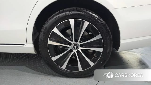 Mercedes-Benz E-Class W213 id 4917873 из Кореи 13