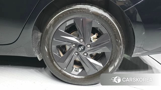 Hyundai Avante Hybrid (CN7) id 4951865 из Кореи 13