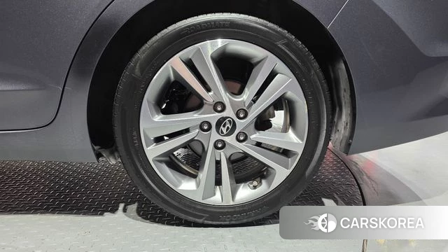 Hyundai Avante AD id 4722651 из Кореи 13
