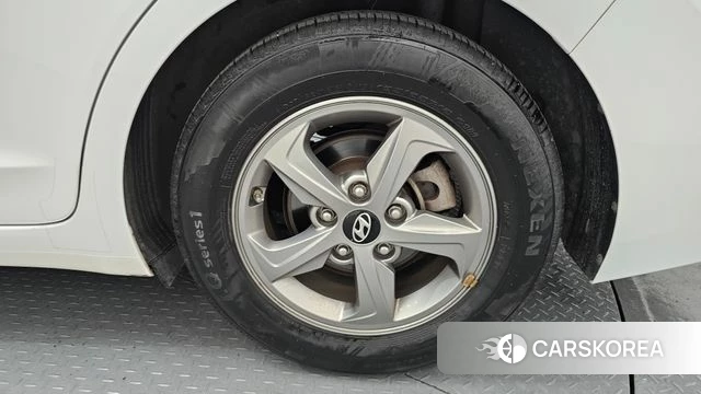 Hyundai Avante AD id 4998927 из Кореи 13
