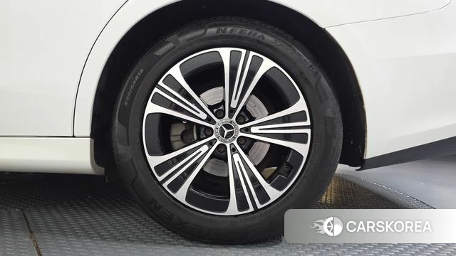Mercedes-Benz E-Class W214 id 4941332 из Кореи 13