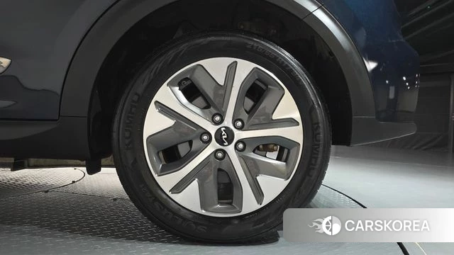 Kia Niro EV id 5040760 из Кореи 13