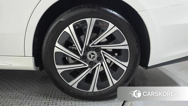 Mercedes-Benz E-Class W214 id 4630444 из Кореи 13