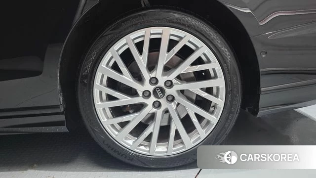 Audi A8 (D5) id 4929682 из Кореи 13