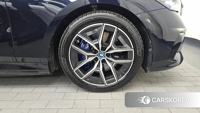 BMW i5 (G60) id 5021136 из Кореи 15