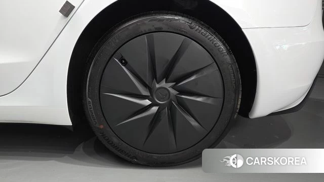 Tesla Model 3 id 5025887 из Кореи 13