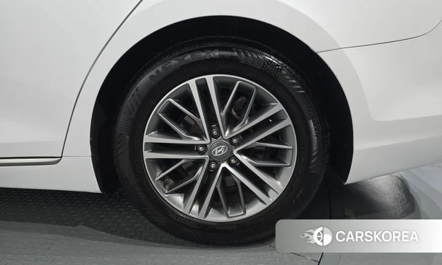 Hyundai Grandeur IG id 4967300 из Кореи 13