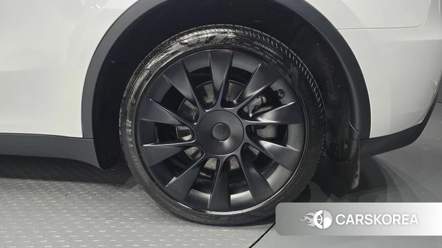 Tesla Model Y id 4792253 из Кореи 13