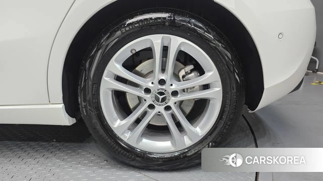 Mercedes-Benz A-Class W177 id 4980542 из Кореи 13