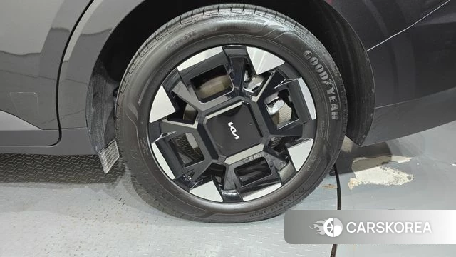 Kia The New Carnival 4th Generation id 5032945 из Кореи 13
