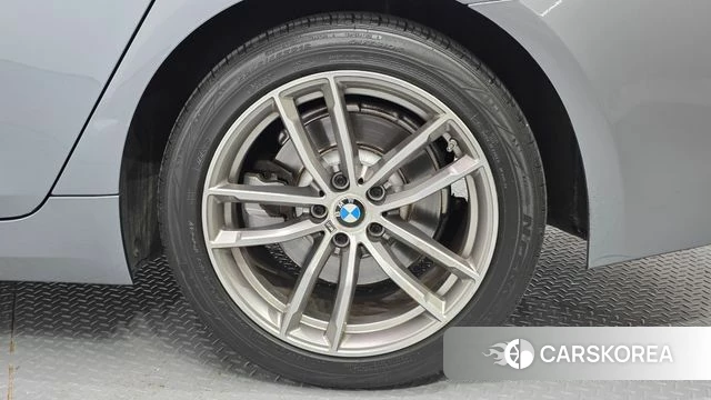 BMW 5 Series (G30) id 5004578 из Кореи 13
