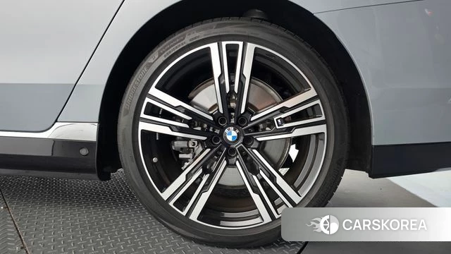 BMW 7 Series (G70) id 5032909 из Кореи 13