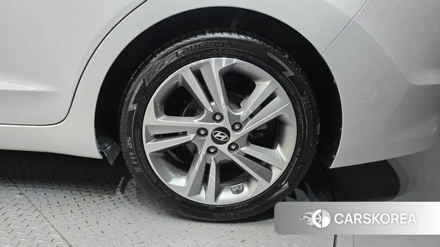 Hyundai Avante AD id 4993621 из Кореи 13