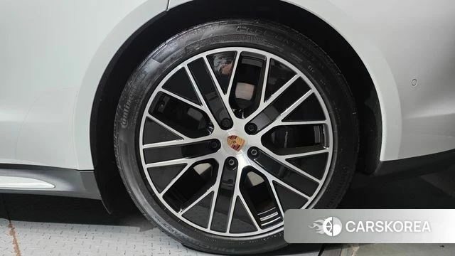 Porsche Taycan id 5021027 из Кореи 13
