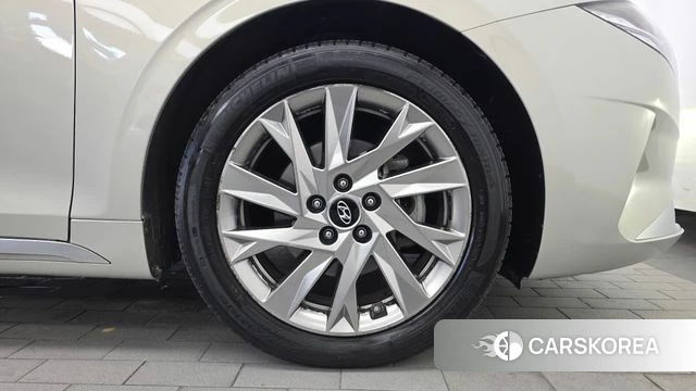Hyundai The New Grandeur IG Hybrid id 5013487 из Кореи 13
