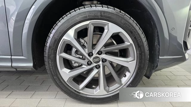 Audi Q5 (80A) id 4990299 из Кореи 13
