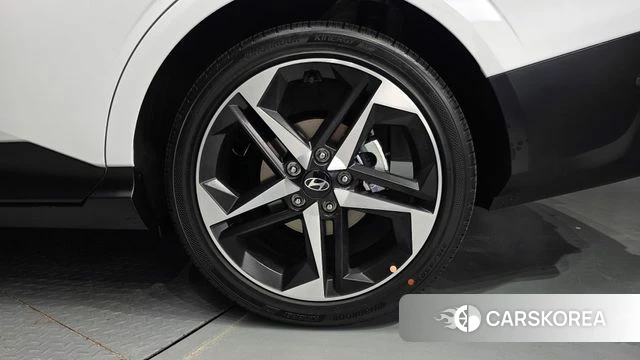 Hyundai Avante (CN8) id 4984780 из Кореи 13