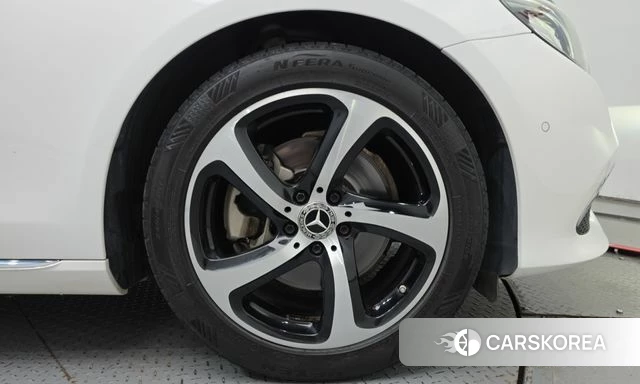 Mercedes-Benz E-Class W213 id 4987841 из Кореи 13