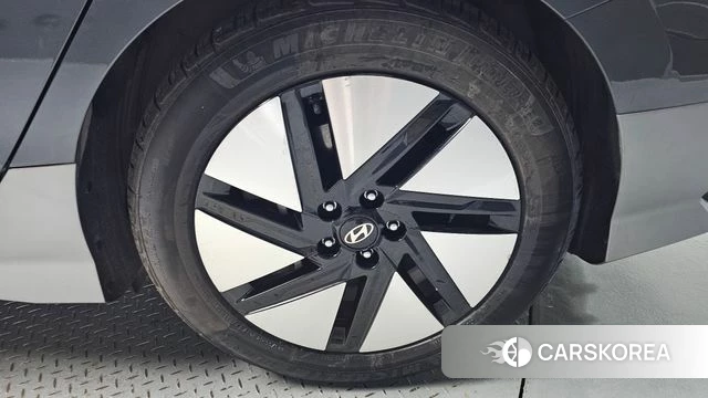 Hyundai Ionic 6 id 4792936 из Кореи 13