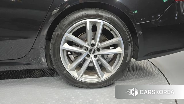 Audi A7 (4K) id 4987647 из Кореи 13