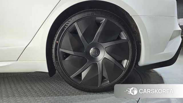 Tesla Model S id 4870408 из Кореи 13