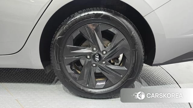 Hyundai Avante Hybrid (CN7) id 5028274 из Кореи 13