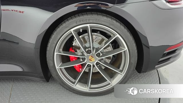 Porsche 911(992) id 4941204 из Кореи 13