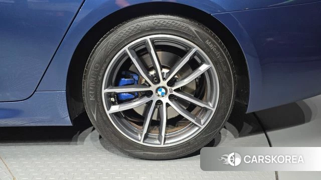 BMW 5 Series (G30) id 4977221 из Кореи 13