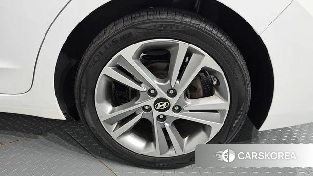 Hyundai Avante AD id 4728262 из Кореи 13