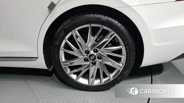Hyundai The New Grandeur IG id 5017423 из Кореи 13
