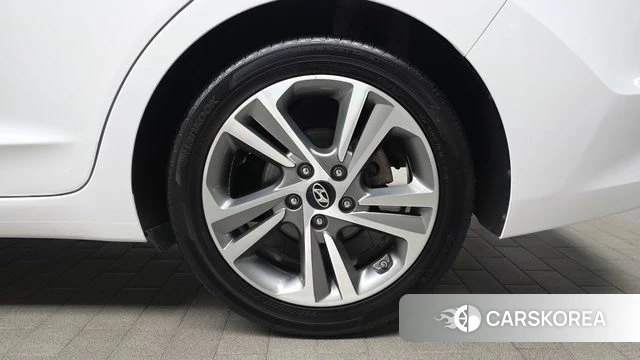 Hyundai Avante AD id 4746809 из Кореи 13