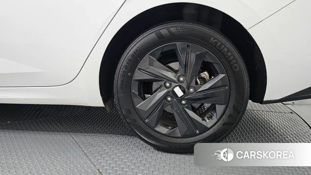 Hyundai Avante (CN7) id 4585686 из Кореи 13