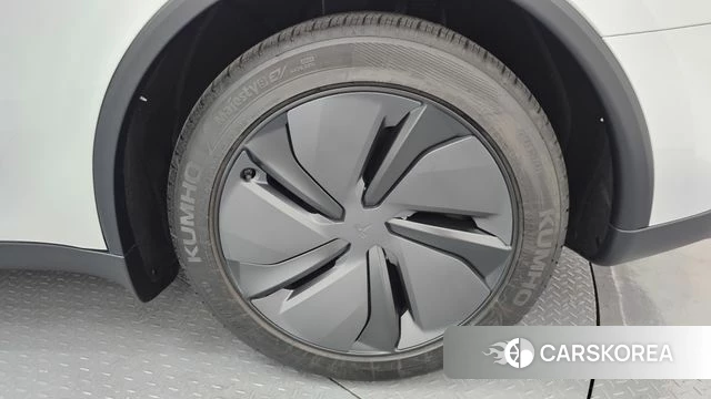 Tesla Model Y id 4904119 из Кореи 13