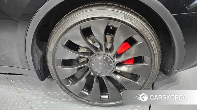 Tesla Model Y id 5027103 из Кореи 13
