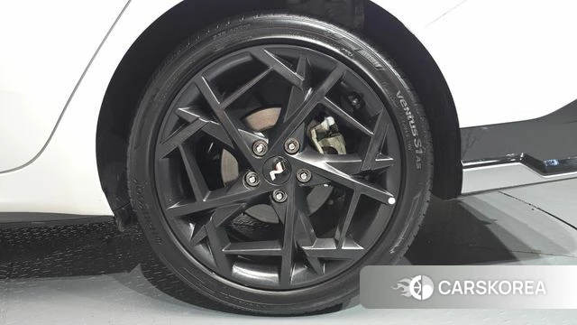 Hyundai The New Avante (CN7) id 4730146 из Кореи 13