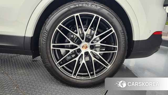 Porsche Cayenne (PO536) id 4904214 из Кореи 13