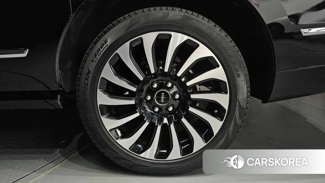 Lincoln Navigator 4th generation id 4996946 из Кореи 13