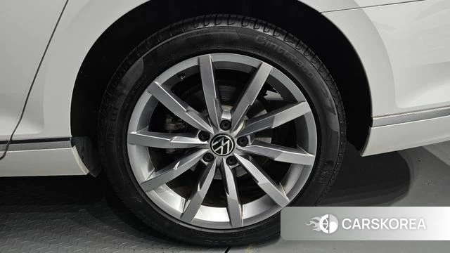 Volkswagen Passat GT (B8) id 4923058 из Кореи 13