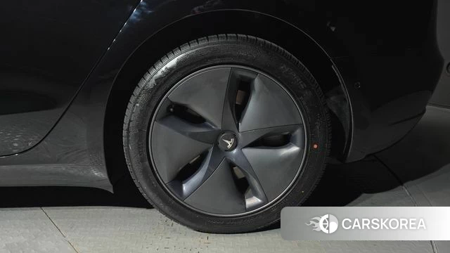 Tesla Model 3 id 4775821 из Кореи 13