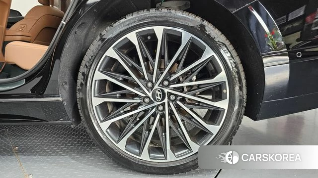 Hyundai Grandeur Hybrid (GN7) id 4669654 из Кореи 13