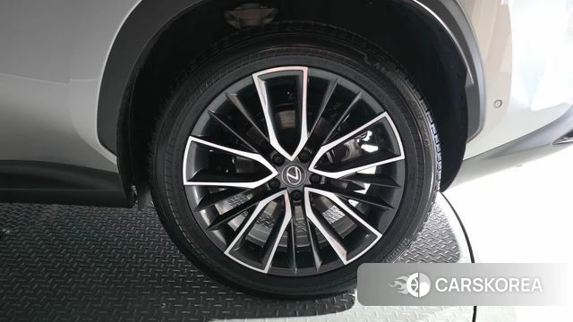 Lexus NX350h Second generation id 4928113 из Кореи 13