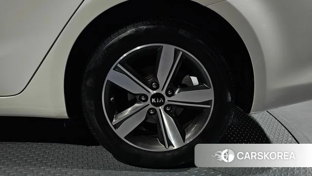 Kia The New K3 id 4953225 из Кореи 13