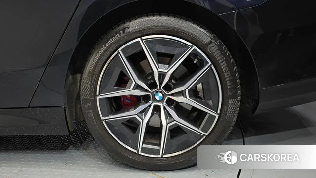 BMW 5 Series (G60) id 4980309 из Кореи 13