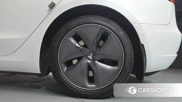 Tesla Model 3 id 4899858 из Кореи 13