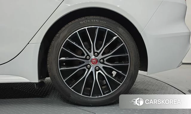Jaguar XE id 4959425 из Кореи 13