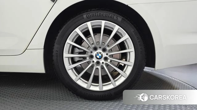 BMW 5 Series (G30) id 4952556 из Кореи 13