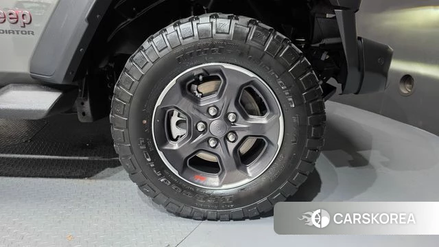 Jeep Gladiator (JT) id 5033280 из Кореи 13