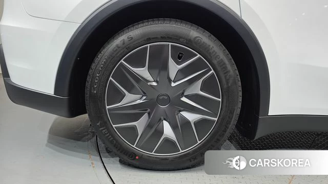 Tesla Model Y id 4879307 из Кореи 13