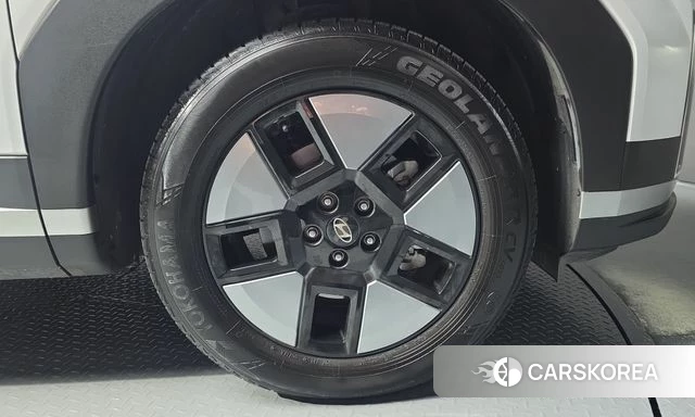 Hyundai Santa Fe (MX5) id 4974948 из Кореи 13